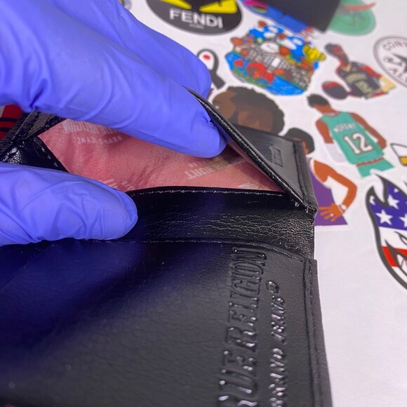 True Religion Men's Black Genuine Leather Trifold Wallet RFID Metal Logo NWT - Picture 13 of 16